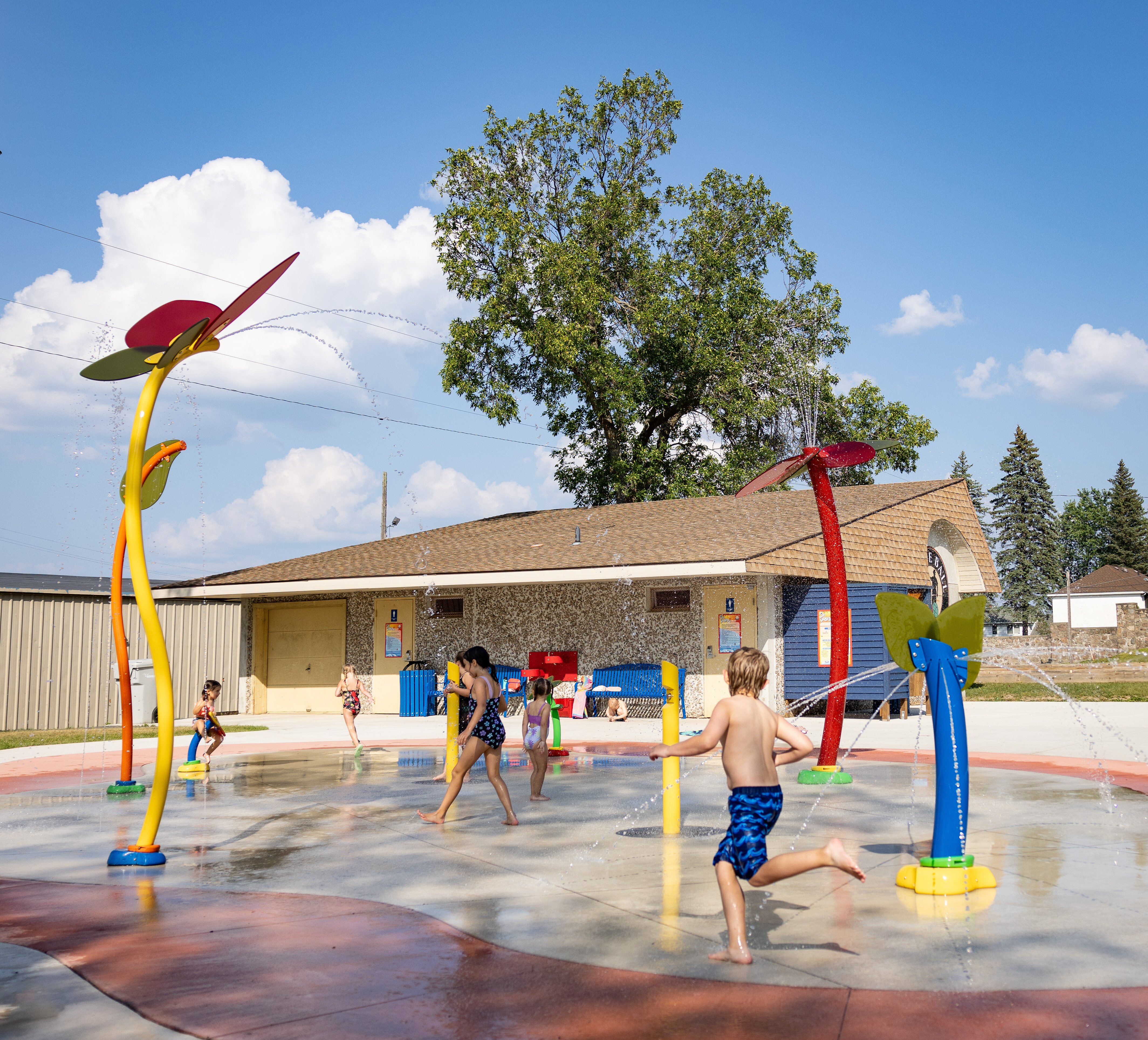 AQ - MN - Chisholm Kiwanis SPlash Pad - 65